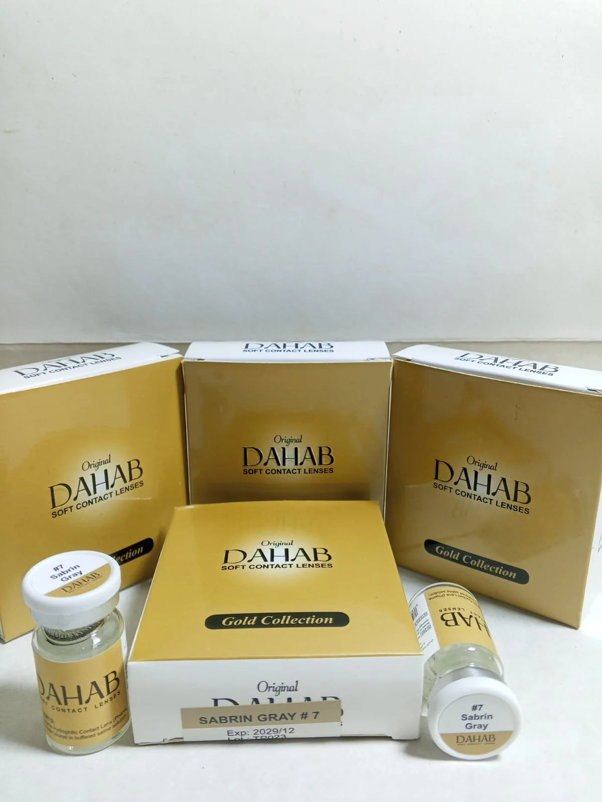 SABRIN GRAY - Free Lens Kit